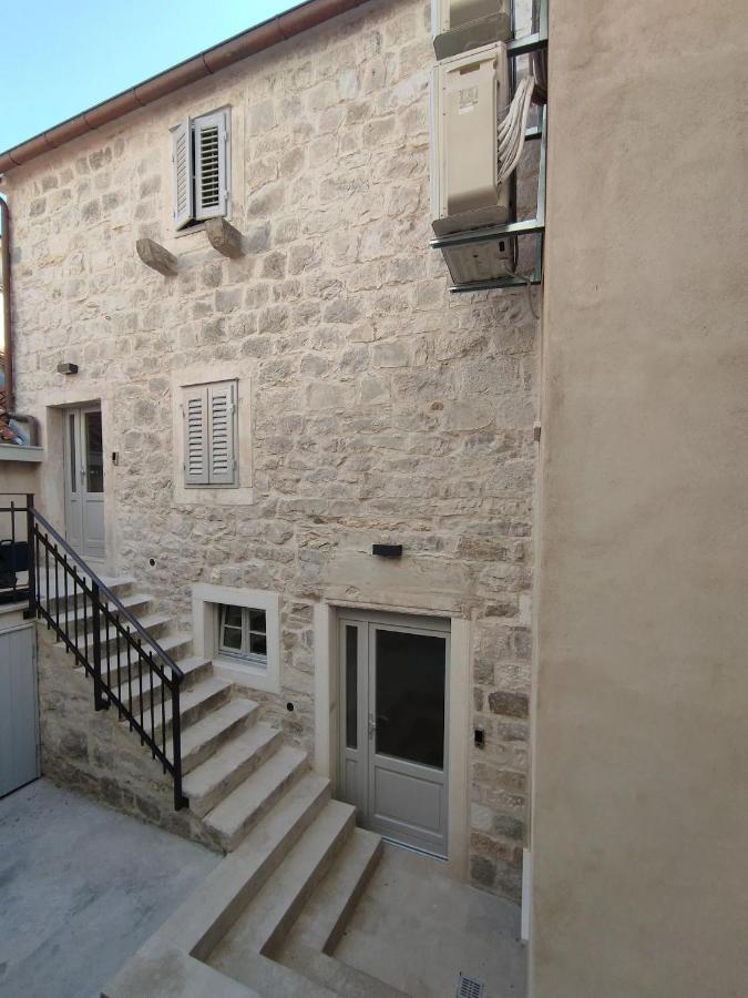 The Center Of Split, Renovated Stone House Appartement Buitenkant foto