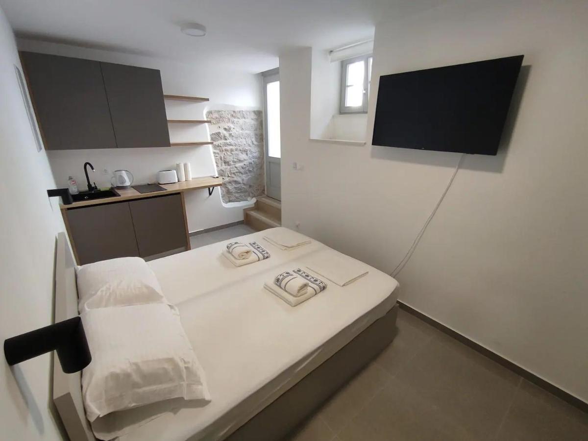The Center Of Split, Renovated Stone House Appartement Buitenkant foto